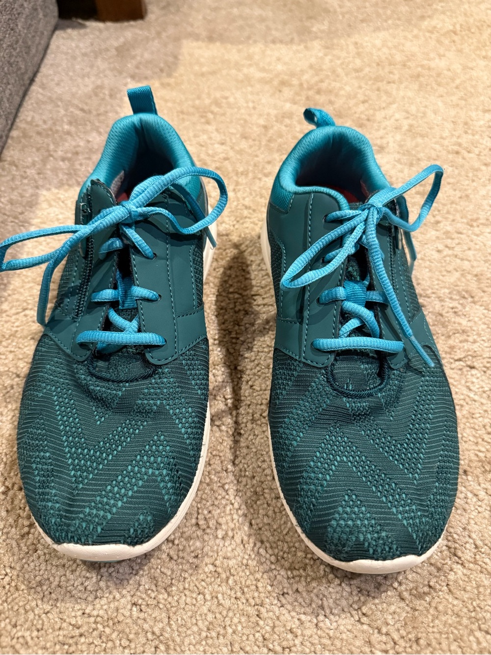Vionic Agile Lyla Teal Chevron Athletic Walking Shoes Size 8.5